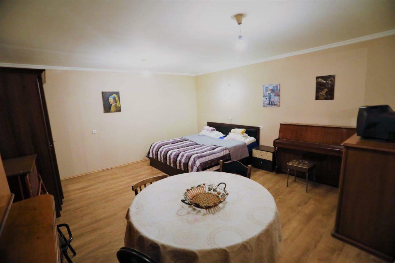 Cozy, Warm & Cheap Apartment Tbilisi Luaran gambar